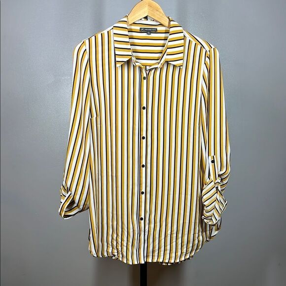 Adrianna Papell Yellow Gold Button Down Shirt with Notched Collar - Picture 5 of 7